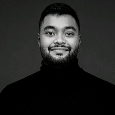 Portrait of Yash Pai, founder of WortKai